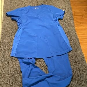 Medcouture XS Maternity Scrub set, Royal Blue